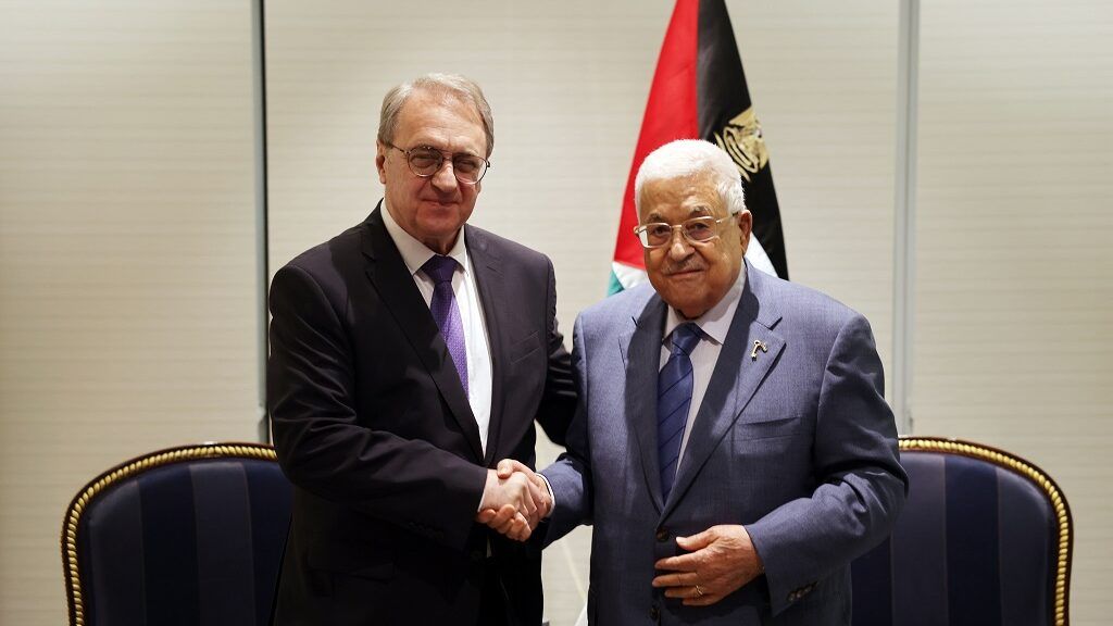 الرئيس يجتمع مع مبعوث الرئيس الروسي للشرق الأوسط