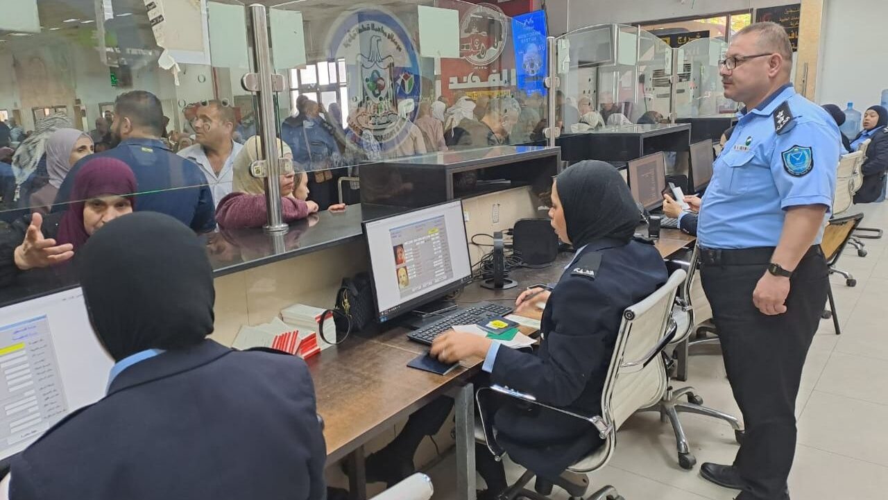 الشرطة: 32 ألف مسافر تنقلوا عبر معبر الكرامة الأسبوع الماضي