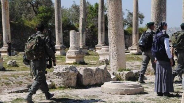 الاحتلال يعتقل 5 مواطنين من سبسطية شمال غرب نابلس