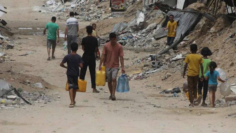 انخفاض بمقدار الثلثين في المساعدات الداخلة إلى القطاع منذ بدء العدوان على رفح