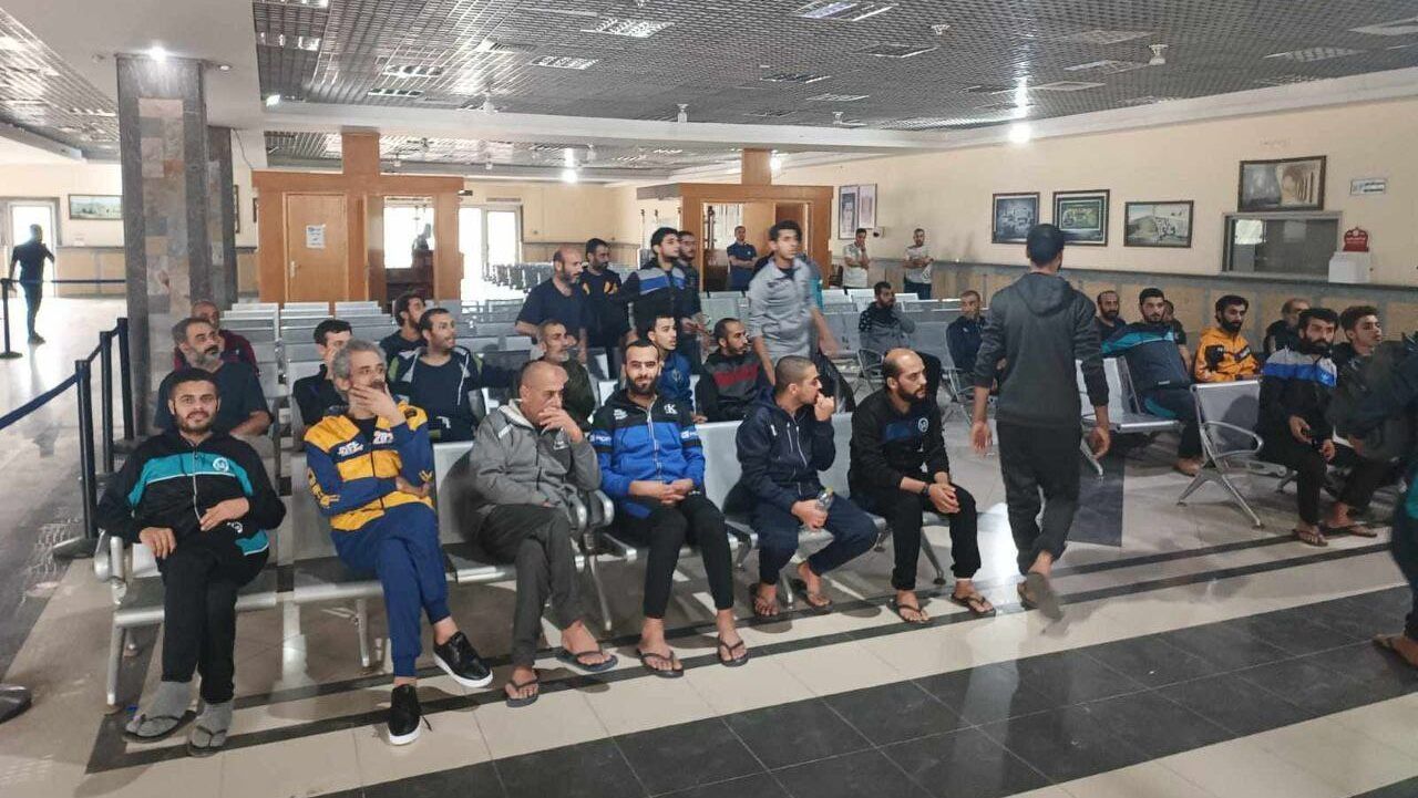 الاحتلال يفرج عن 64 أسيرًا من قطاع غزة