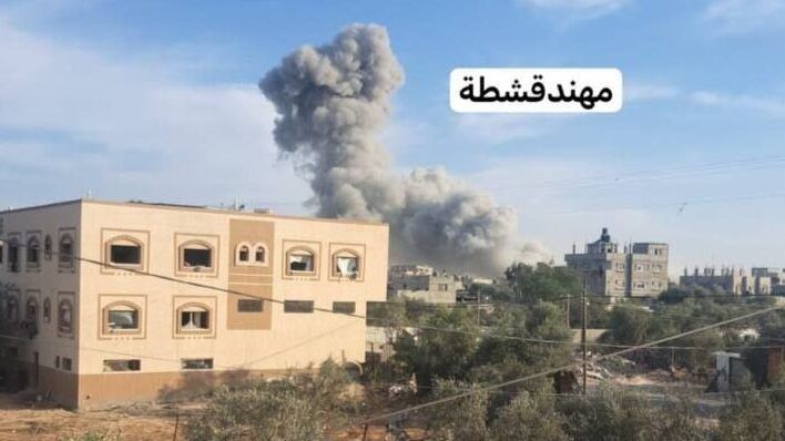 اليوم 211 للعدوان: غارات على مخيم النصيرات وانتشال جثامين شهداء واستهداف منازل في قطاع غزة