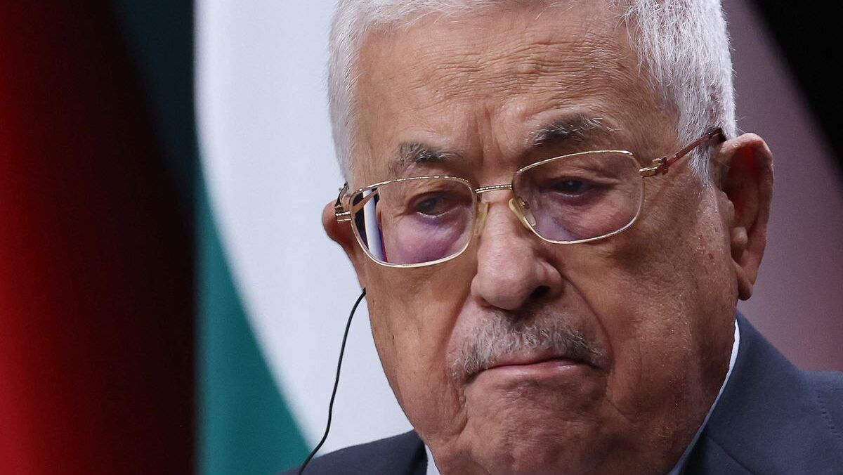 الرئيس يعزي بوفاة الرئيس الإيراني ووزير خارجيته