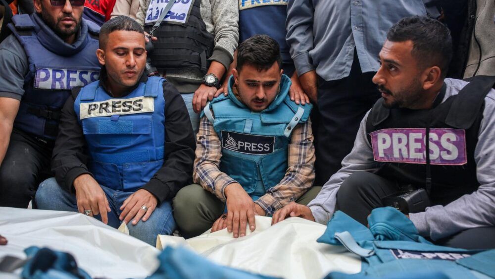 غزة: ارتفاع عدد الشهداء الصحفيين إلى 143 منذ 7 اكتوبر