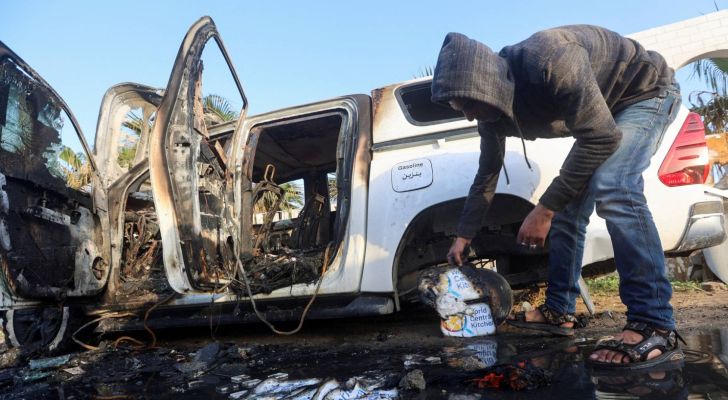 "هيومن رايتس ووتش": إسرائيل تهاجم مواقع معروفة لعمال إغاثة دوليين