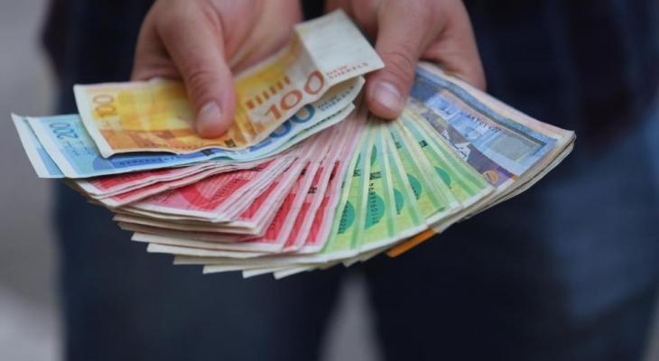 بنسبة 50%.. وزارة المالية تعلن صرف رواتب الموظفين يوم الأحد المقبل