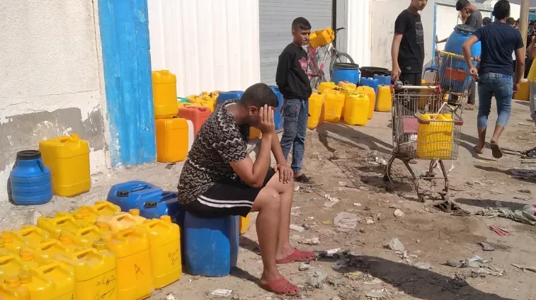 الاحتلال يستخدم المياه أداة سياسية للضغط على أهالي غزة منذ 7 أكتوبر