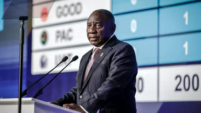 رئيس جنوب أفريقيا يدعو للوحدة بعد خسارة حزبه للأغلبية