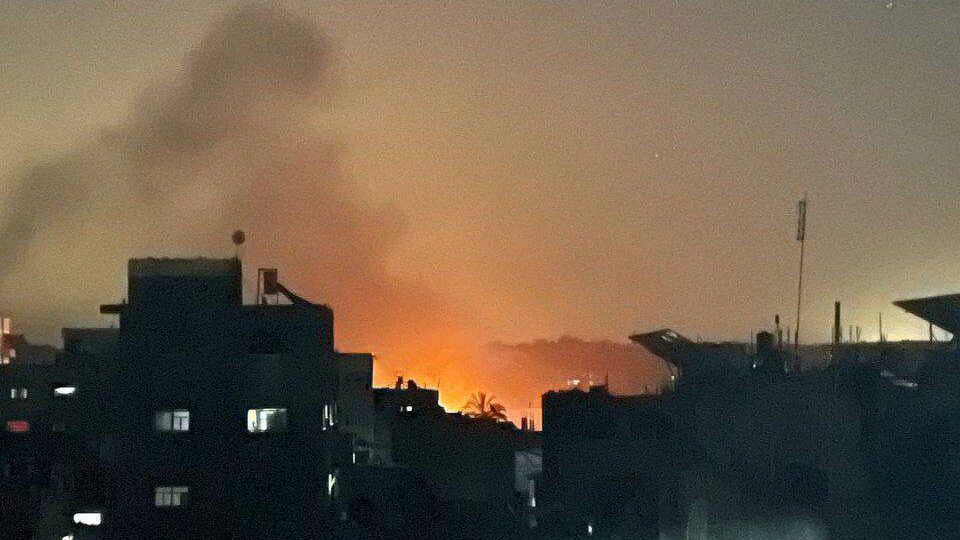 في اليوم 241 للعدوان: 21 شهيداً منذ فجر اليوم وسط وجنوب قطاع غزة