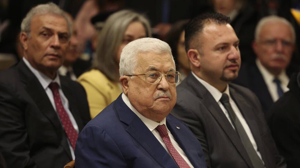 "الشاباك"يحذر: السلطة الفلسطينية تواجه خطر الانهيار بسبب الإفلاس