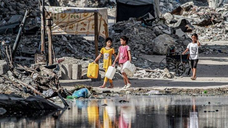 كيف تورط الاحتلال في إعادة فيروس شلل الأطفال وانتشاره بغزة؟