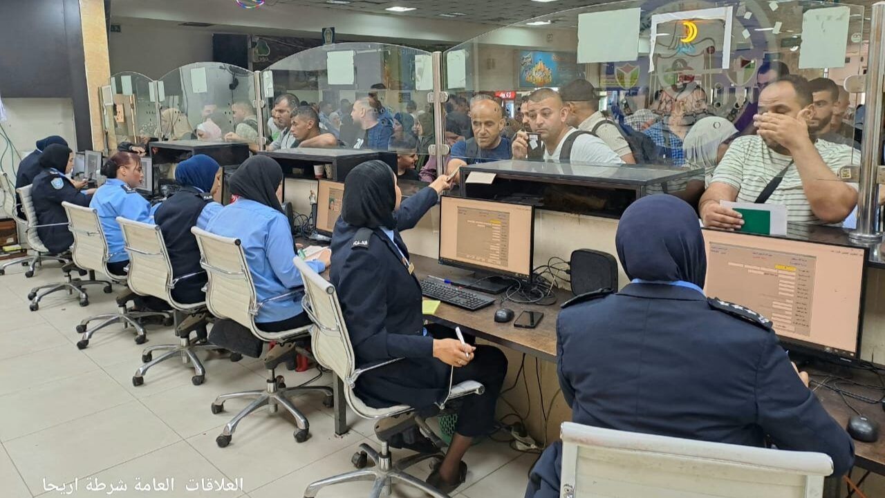 الشرطة: 46 ألف مسافر تنقلوا عبر معبر الكرامة الأسبوع الماضي