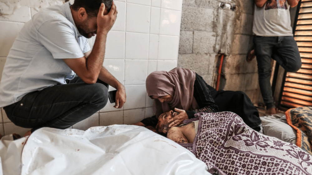 اليوم الـ284 من العدوان: شهداء وجرحى بعد ليلة دامية في المحافظة الوسطى بقطاع غزة بعد ارتكاب الاحتلال عدة مجازر