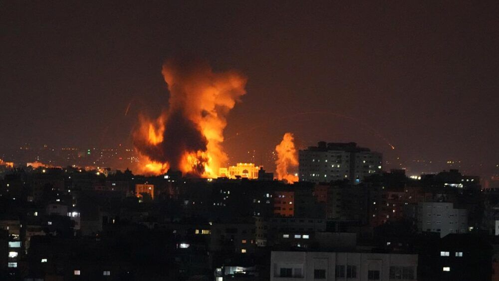 اليوم الـ279 للعدوان.. قصف مدفعي وجوي عنيف يستهدف عدة مناطق في قطاع غزة