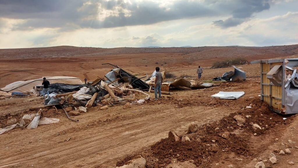 مستوطنون يستولون على أراضٍ في الأغوار الشمالية