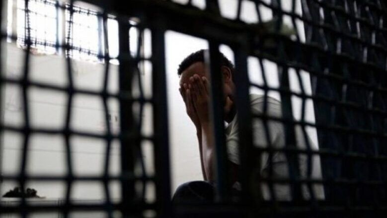 محامي هيئة الأسرى يكشف عن اعتداء وحشي تعرض له الأسير محمود الحاج