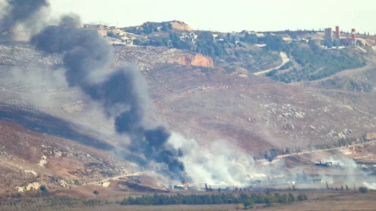 إسرائيل تهاجم 150 موقعا وحزب الله يقصف بعشرات الصواريخ صفد وحيفا ومقر الموساد