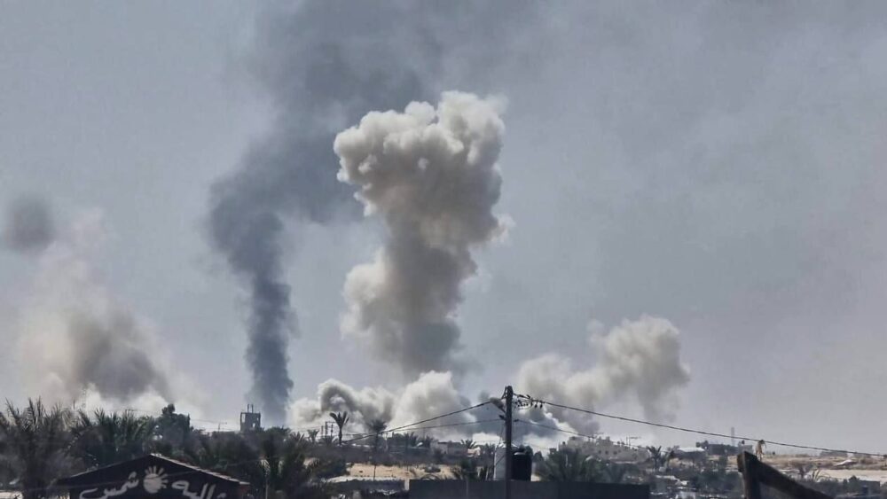 الاحتلال يرتكب 3 مجازر خلال 24 ساعة.. وارتفاع حصيلة الشهداء في قطاع غزة إلى 41118 شهيداً