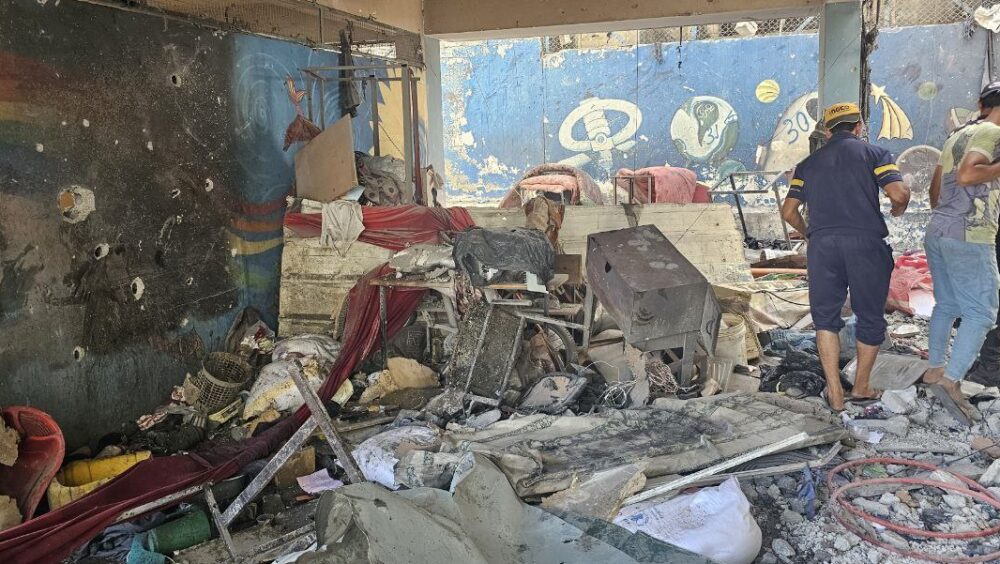 مجزرة جديدة.. شهداء وجرحى في قصف للاحتلال على مدرسة تؤوي نازحين في حي الزيتون