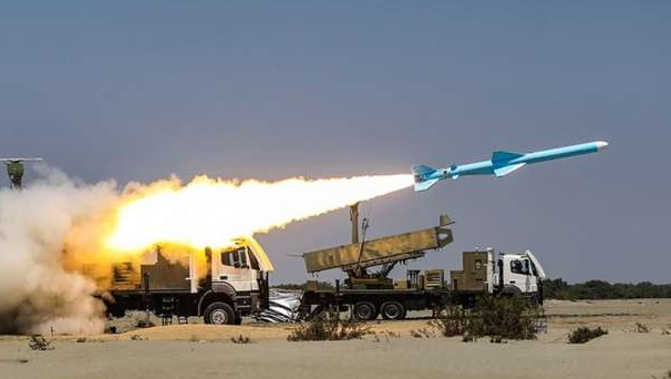 وصفه جيش الاحتلال بالصاروخ "الثقيل".. ما هو صاروخ "قادر 1" الذي استهدف مقر الموساد؟