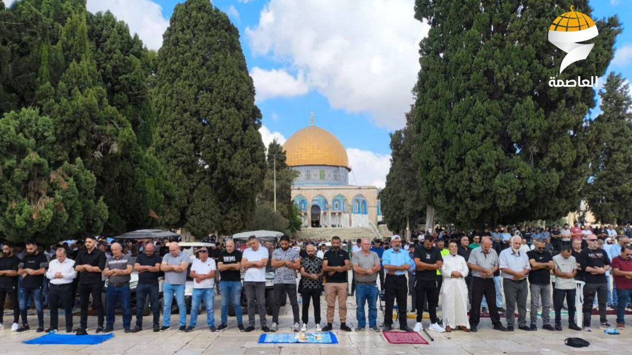 40 ألفاً يؤدون صلاة الجمعة في المسجد الأقصى المبارك