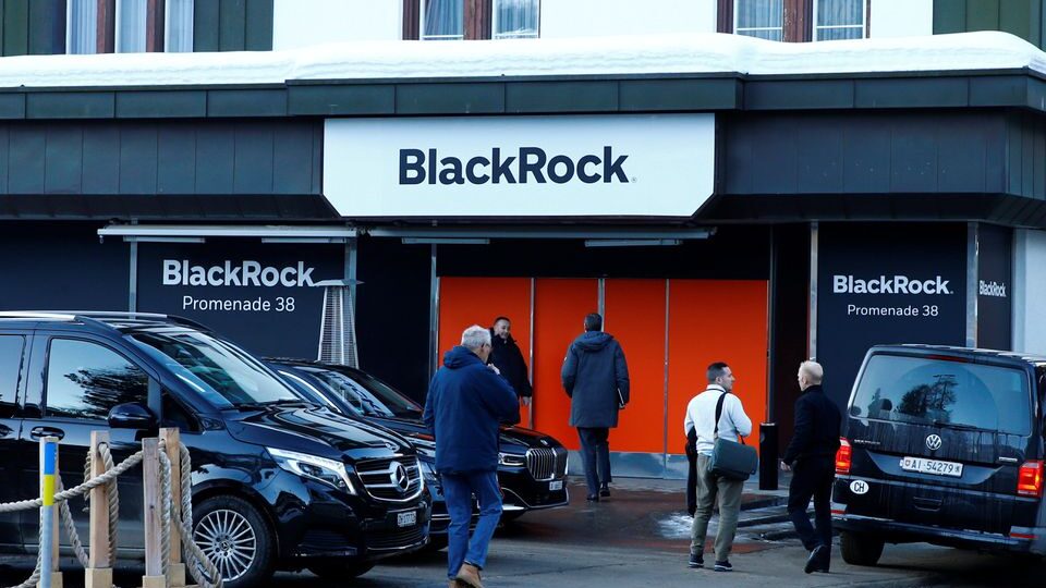 تظاهرة أمام شركة "Black Rock" في نيويورك للمطالبة بسحب استثماراتها من "اسرائيل"