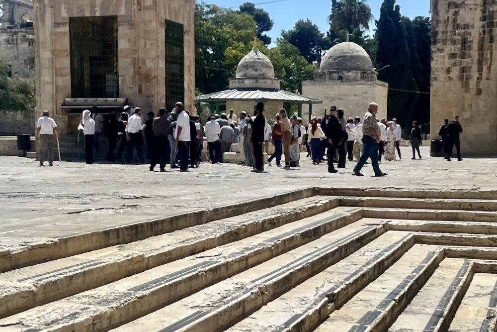 ضمن الفترة الصباحية... مستوطنون يقتحمون المسجد الأقصى المبارك