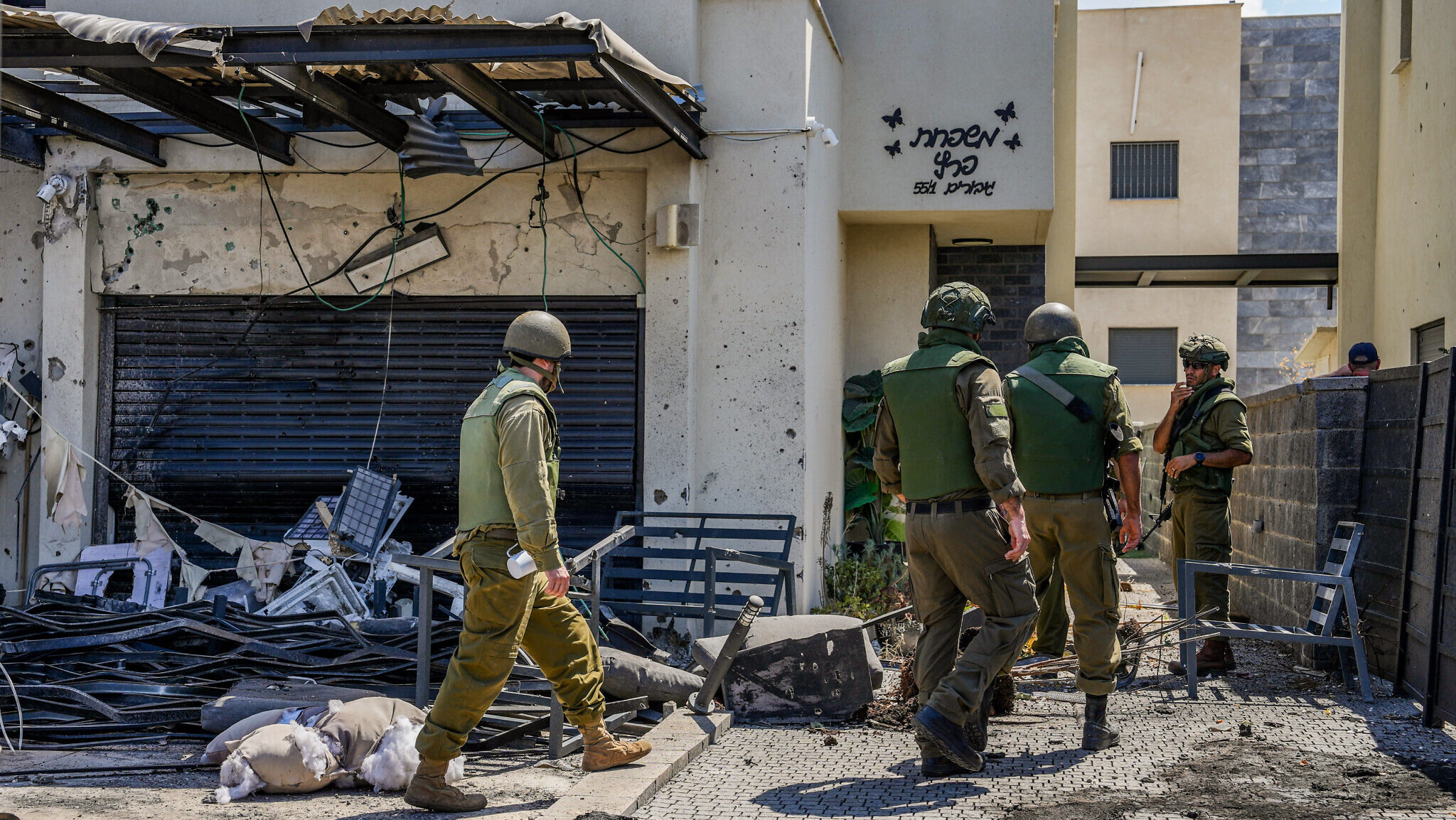 يديعوت أحرونوت: تضرر بنية تحتية ومصانع شمال فلسطين المحتلة بصواريخ من لبنان