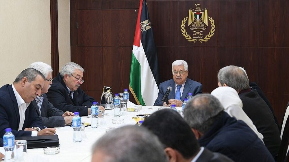 الرئيس الفلسطيني يترأس اليوم الجلسة الأسبوعية للحكومة