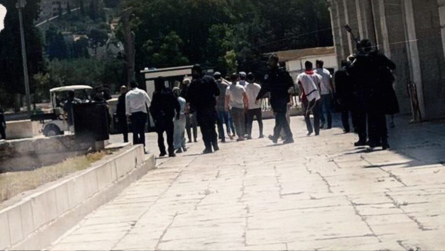 مستوطنون يقتحمون المسجد الأقصى المبارك