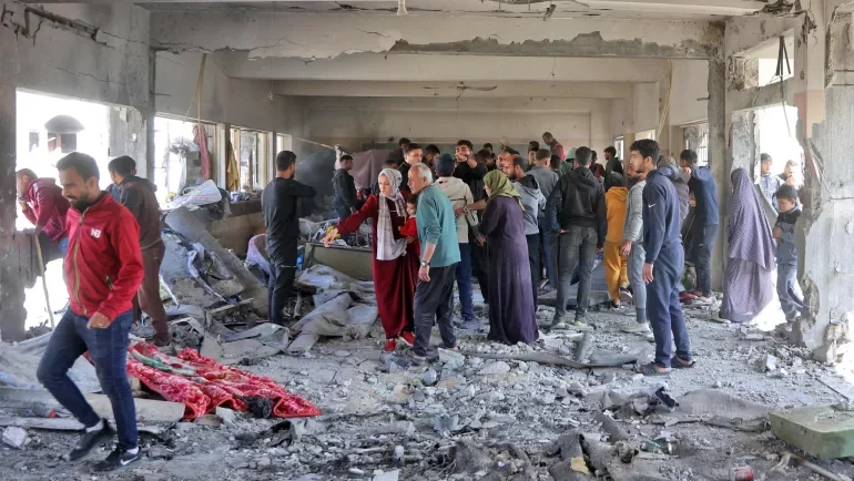 10 شهداء في قصف إسرائيلي على بلدية دير البلح