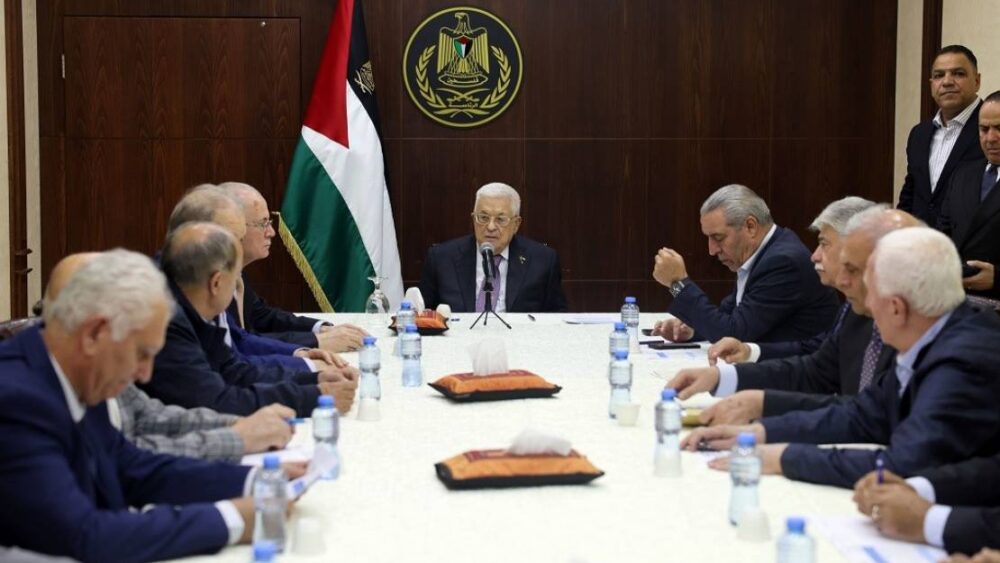 تنفيذية منظمة التحرير لا ترحب بمقترح "اللجنة المجتمعية لإسناد غزة"