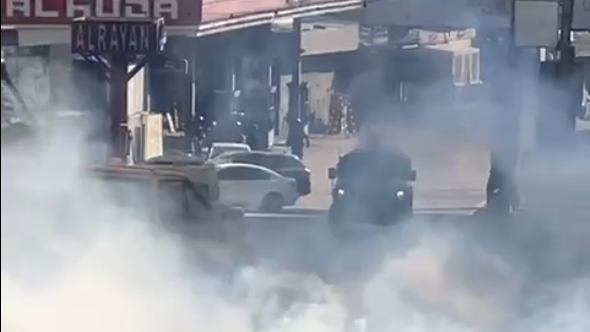 14 إصابة جراء اقتحام قوات الاحتلال مخيم قلنديا شمال القدس