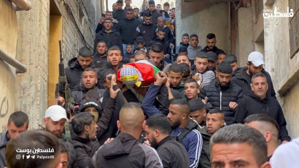 تشييع جثمان الشهيد محمد عامر في مخيم بلاطة