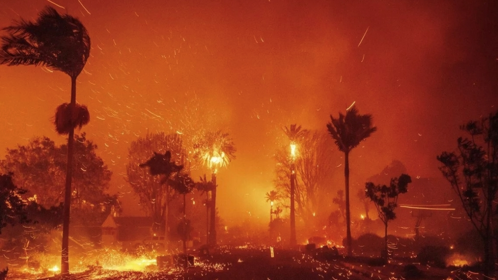 ارتفاع حصيلة قتلى حرائق لوس أنجلوس إلى 11 شخصا