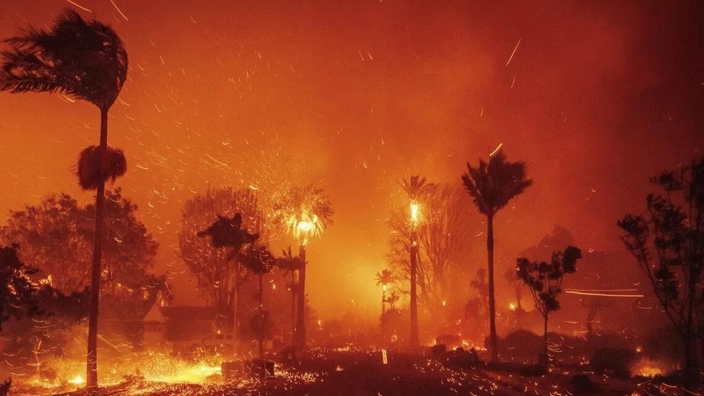 ارتفاع حصيلة قتلى حرائق لوس أنجلوس إلى 11 شخصا