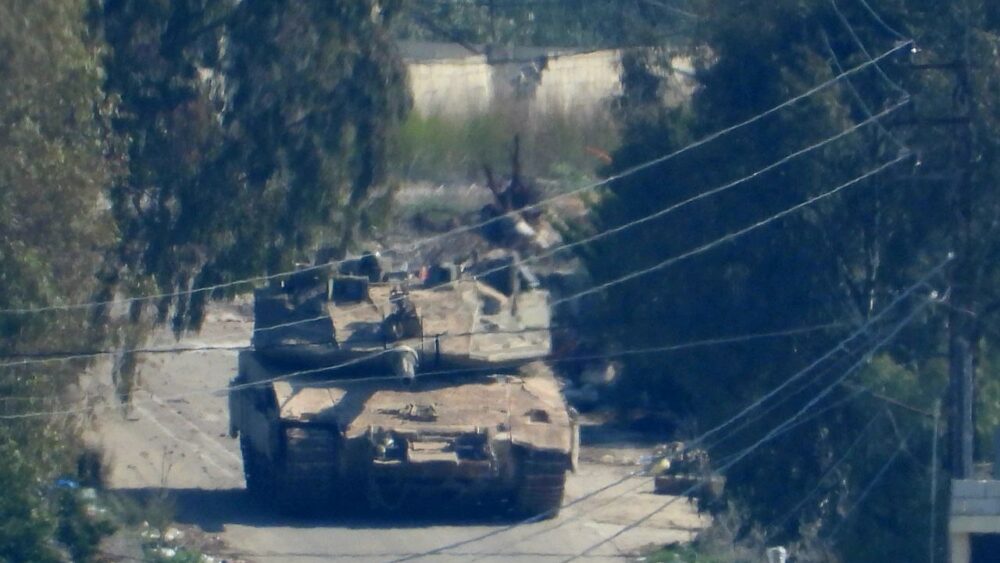 الاحتلال يخرق الاتفاق ويطالب ببقاء قواته في خمس نقاط جنوب لبنان