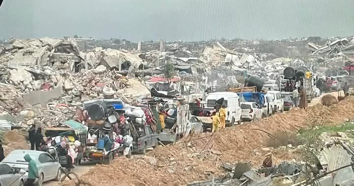 الاحتلال ينسحب من "نتساريم" بغزة.. وحماس تحذر من مماطلة إسرائيل في الاتفاق