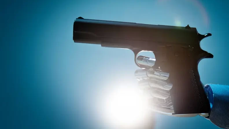 بحث عن نفسه في "تشات جي بي تي".. فوجد أنه "قاتل أطفال"