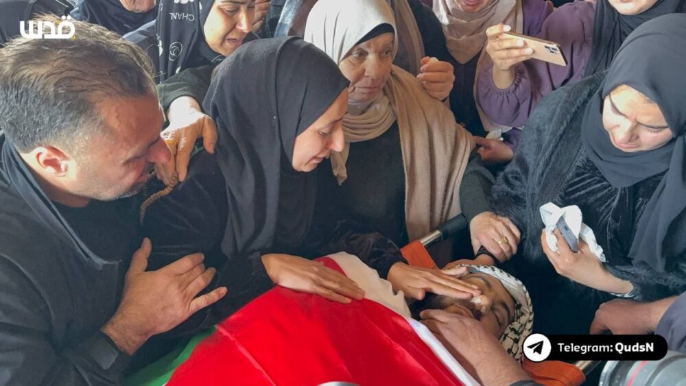 تشييع جثمان الشهيد أحمد صلاح في بلدة كفر دان