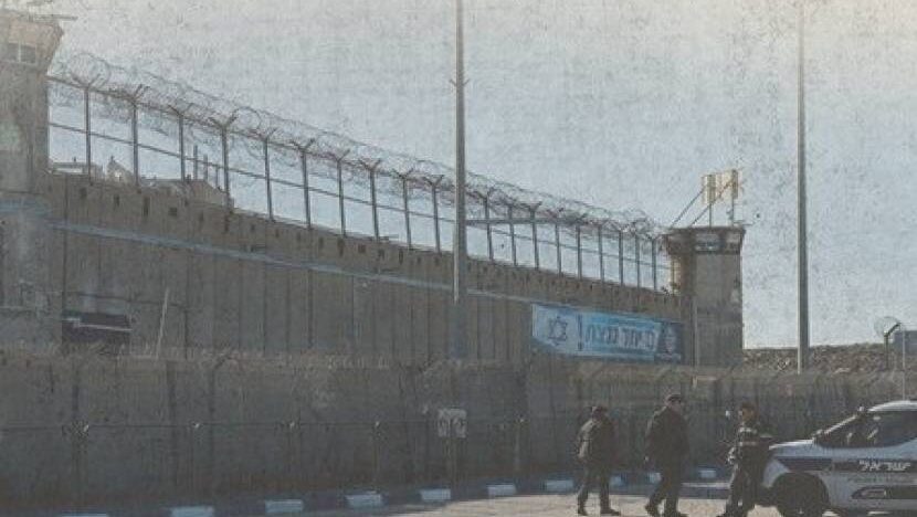 الأسير الإداري خالد عبد الله من مخيم جنين في سجن مجدو