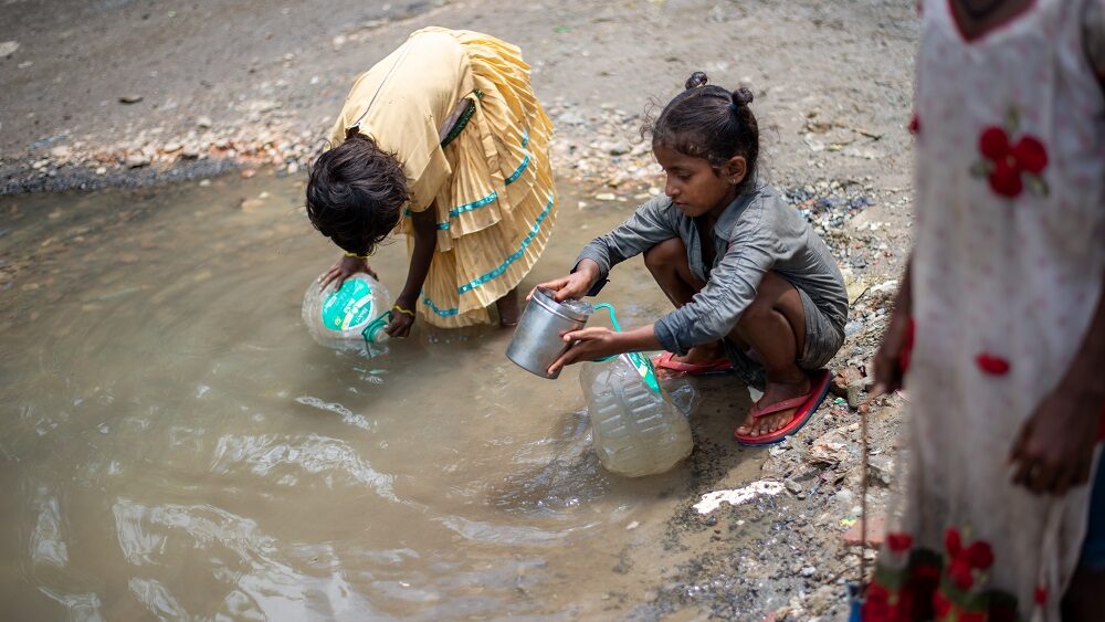 "اليونيسيف" تحذر من نقص المياه في قطاع غزة