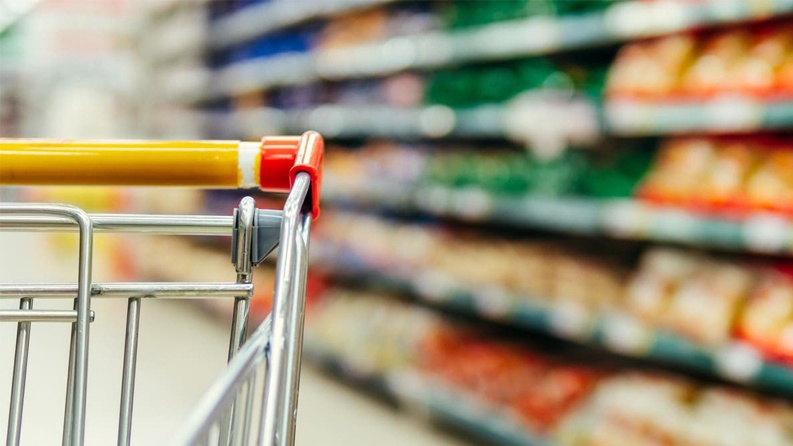 وزارة الاقتصاد: إحالة 16 مخالفاً في السوق للنيابة العامة