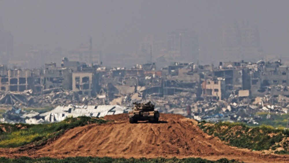 أربعة شهداء و6 إصابات في بيت حانون وخانيونس ورفح