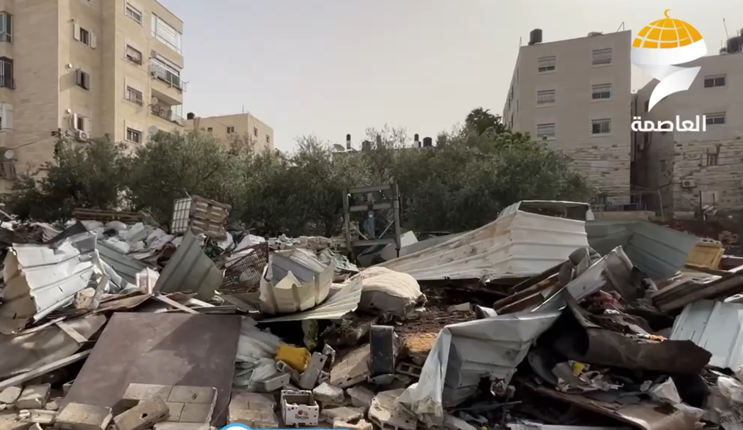 الاحتلال يهدم إسطبلاً في بيت حنينا شمال القدس