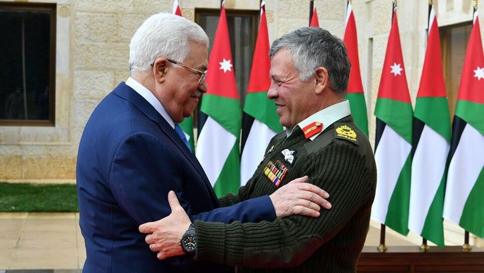الرئيس يهاتف العاهل الأردني ويؤكد تضامنه مع المملكة في مواجهة المخططات الإرهابية