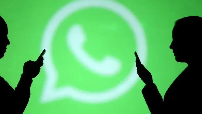"واتساب" سيطرح لأندرويد ميزة لترجمة الرسائل لعدة لغات منها العربية