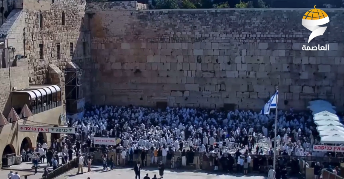مئات المستوطنين يقتحمون المسجد الأقصى في رابع أيام "الفصح اليهودي"
