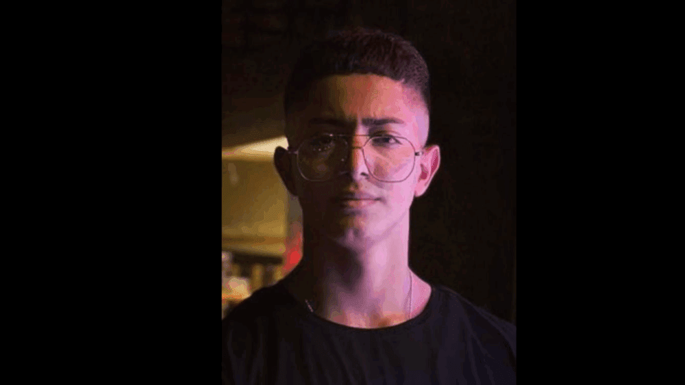 الاحتلال يحكم على الأسير المقدسي باسل عبيدية بالسجن 24 عاماً وغرامة مالية