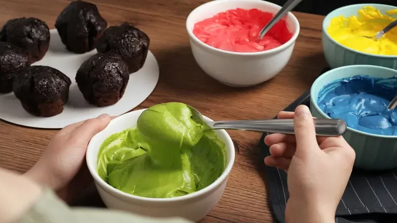 واشنطن تسعى لإزالة الأصباغ الصناعية من الأغذية بحلول 2026